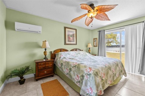 House in Keystone Heights, Florida 3 bedrooms, 164.25 sq.m. № 1885803 - photo 13