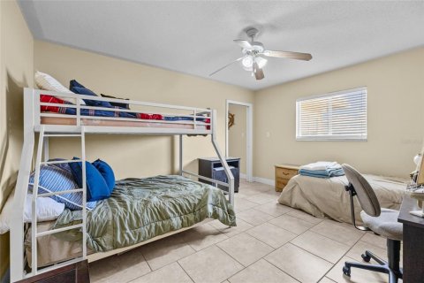 House in Keystone Heights, Florida 3 bedrooms, 164.25 sq.m. № 1885803 - photo 22