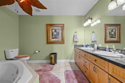 House in Keystone Heights, Florida 3 bedrooms, 164.25 sq.m. № 1885803 - photo 15