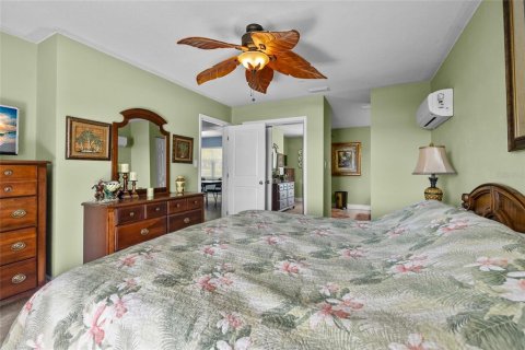 House in Keystone Heights, Florida 3 bedrooms, 164.25 sq.m. № 1885803 - photo 14