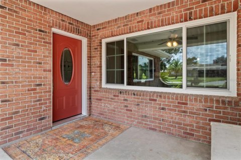 House in Crystal River, Florida 3 bedrooms, 137.31 sq.m. № 1819486 - photo 5