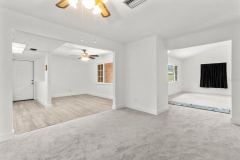 House in Crystal River, Florida 3 bedrooms, 137.31 sq.m. № 1819486 - photo 28