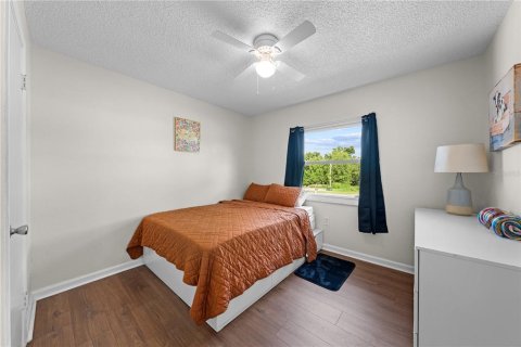 House in Deltona, Florida 3 bedrooms, 115.94 sq.m. № 2216348 - photo 20