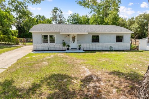 House in Deltona, Florida 3 bedrooms, 115.94 sq.m. № 2216348 - photo 29