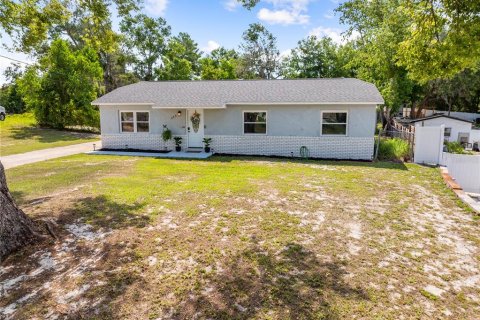 House in Deltona, Florida 3 bedrooms, 115.94 sq.m. № 2216348 - photo 26