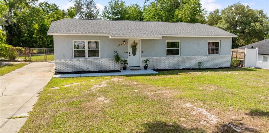 House in Deltona, Florida 3 bedrooms, 115.94 sq.m. № 2216348