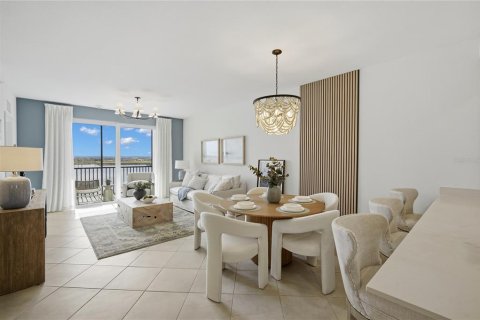Condo in Venice, Florida, 2 bedrooms  № 2425771 - photo 8