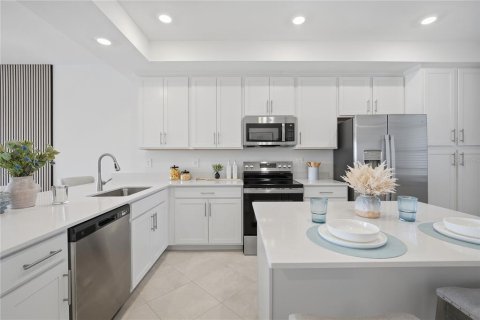 Condo in Venice, Florida, 2 bedrooms  № 2425771 - photo 6