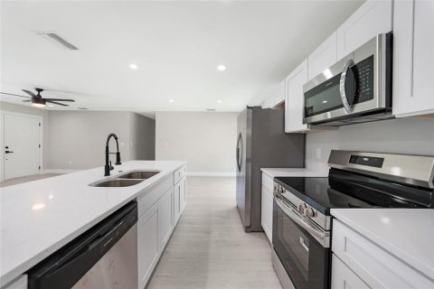 Villa ou maison à vendre à Port Charlotte, Floride: 3 chambres, 124.67 m2 № 1840260 - photo 8