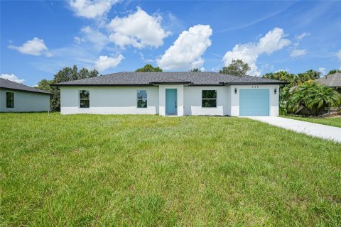 Villa ou maison à vendre à Port Charlotte, Floride: 3 chambres, 124.67 m2 № 1840260 - photo 1