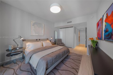 Condo in Miami, Florida, 4 bedrooms  № 1864964 - photo 19