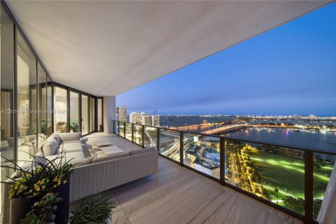 Condo in Miami, Florida, 4 bedrooms  № 1864964 - photo 6