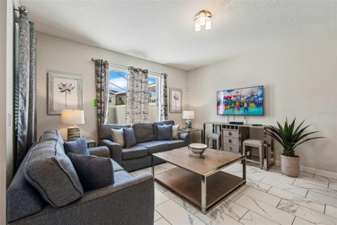 Adosado en venta en Davenport, Florida, 4 dormitorios, 177.81 m2 № 2208048 - foto 4