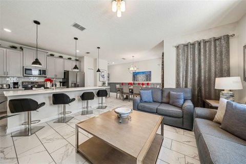 Adosado en venta en Davenport, Florida, 4 dormitorios, 177.81 m2 № 2208048 - foto 15