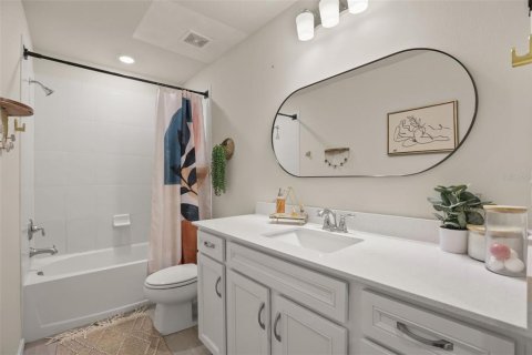 Casa en venta en Clermont, Florida, 5 dormitorios, 269.42 m2 № 2350201 - foto 19