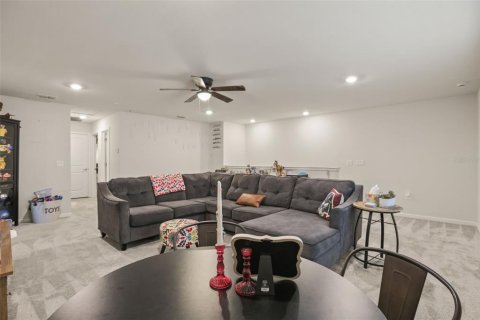 Casa en venta en Clermont, Florida, 5 dormitorios, 269.42 m2 № 2350201 - foto 16