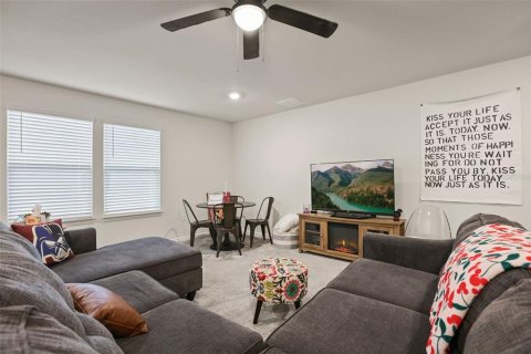 Casa en venta en Clermont, Florida, 5 dormitorios, 269.42 m2 № 2350201 - foto 17