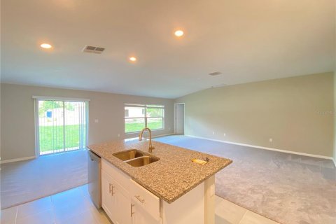 Villa ou maison à louer à Ocala, Floride: 4 chambres, 179.3 m2 № 2379398 - photo 6