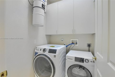 Condo in Boca Raton, Florida, 3 bedrooms  № 1863136 - photo 29