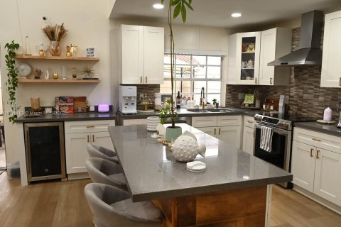 Adosado en venta en Weston, Florida, 3 dormitorios, 130.99 m2 № 1942943 - foto 16