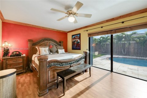 Casa en venta en Miami, Florida, 4 dormitorios, 170.01 m2 № 2056246 - foto 23