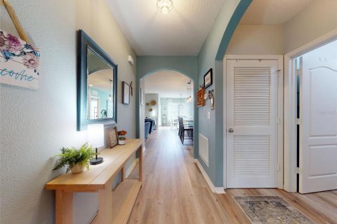 Casa en venta en New Smyrna Beach, Florida, 3 dormitorios, 157.93 m2 № 1823035 - foto 2