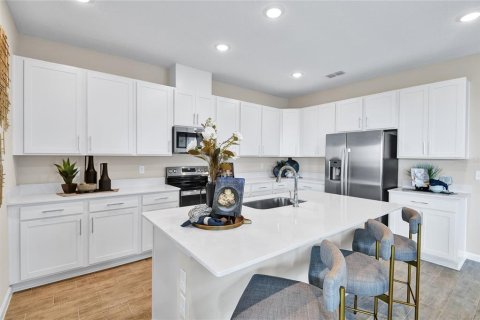 House in Ocala, Florida 4 bedrooms, 192.31 sq.m. № 1893789 - photo 9