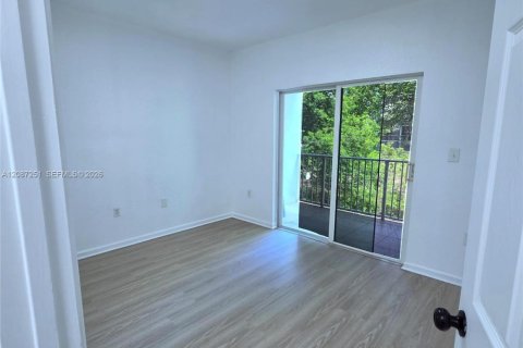 Copropriété à louer à Coral Springs, Floride: 3 chambres, 98.01 m2 № 2357279 - photo 9