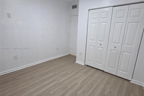 Copropriété à louer à Coral Springs, Floride: 3 chambres, 98.01 m2 № 2357279 - photo 7