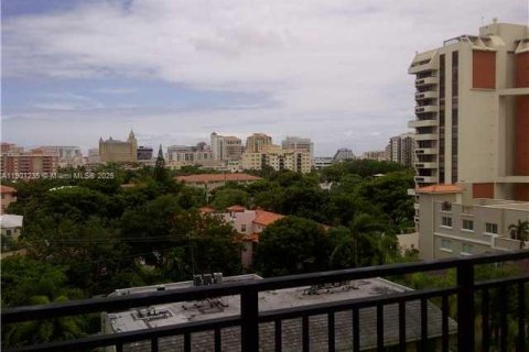 Appartement à louer à Miami, Floride: 2 chambres, 110.37 m2 № 1952333 - photo 9