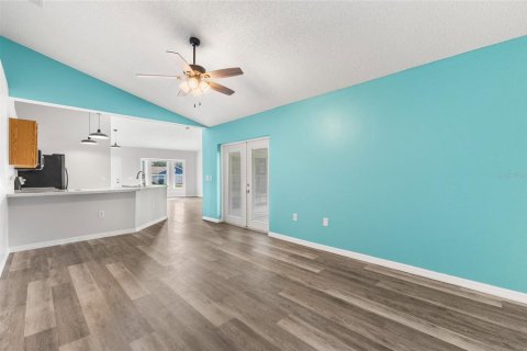 Villa ou maison à vendre à Spring Hill, Floride: 4 chambres, 162.39 m2 № 2427440 - photo 13