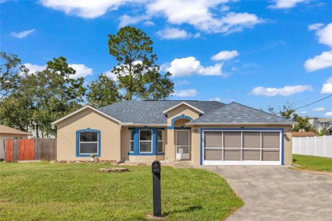 Villa ou maison à Spring Hill, Floride 4 chambres, 162.39 m2 № 2427440