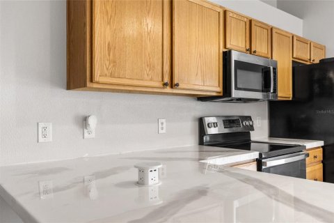 Villa ou maison à vendre à Spring Hill, Floride: 4 chambres, 162.39 m2 № 2427440 - photo 12