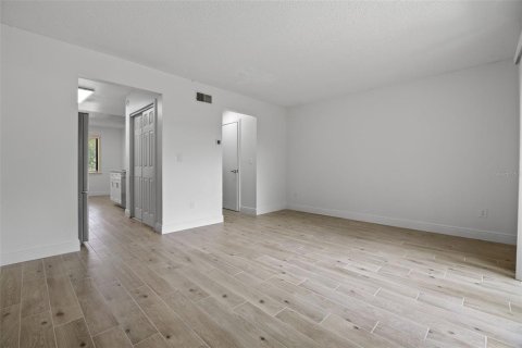 Купить коммерческую недвижимость в Винтер-Парк, Флорида 4 спальни, 185.8м2, № 1900057 - фото 9