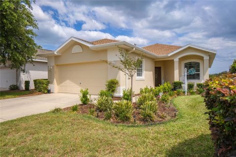 House in Lecanto, Florida 3 bedrooms, 155.89 sq.m. № 1654363 - photo 1