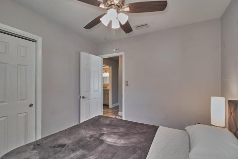 House in Clearwater, Florida 3 bedrooms, 124.12 sq.m. № 1893876 - photo 22