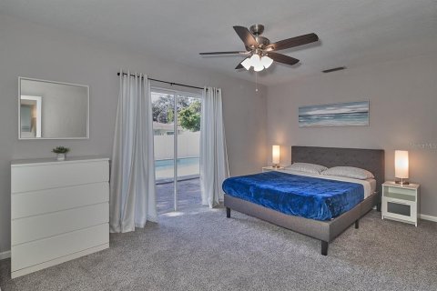 House in Clearwater, Florida 3 bedrooms, 124.12 sq.m. № 1893876 - photo 12