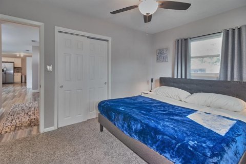 House in Clearwater, Florida 3 bedrooms, 124.12 sq.m. № 1893876 - photo 30