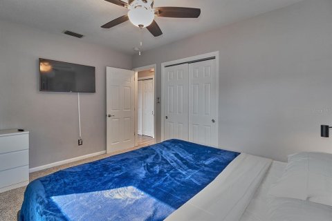 House in Clearwater, Florida 3 bedrooms, 124.12 sq.m. № 1893876 - photo 28