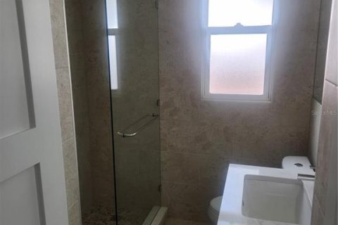 Villa ou maison à louer à Sarasota, Floride: 4 chambres, 235.88 m2 № 1788054 - photo 15