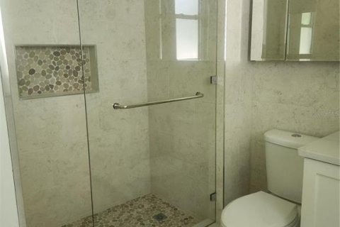 Villa ou maison à louer à Sarasota, Floride: 4 chambres, 235.88 m2 № 1788054 - photo 12
