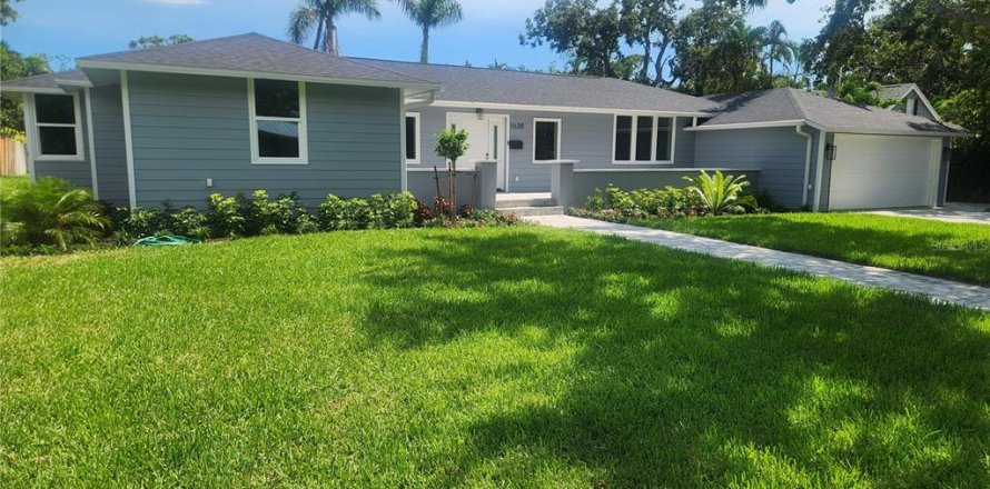 Villa ou maison à Sarasota, Floride 4 chambres, 235.88 m2 № 1788054