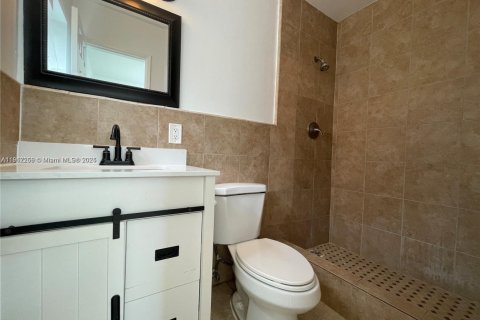 Commercial property in Pompano Beach, Florida 586.49 sq.m. № 2021041 - photo 17