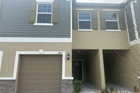 Adosado en Land O' Lakes, Florida 3 dormitorios, 151.8 m2 № 2289721