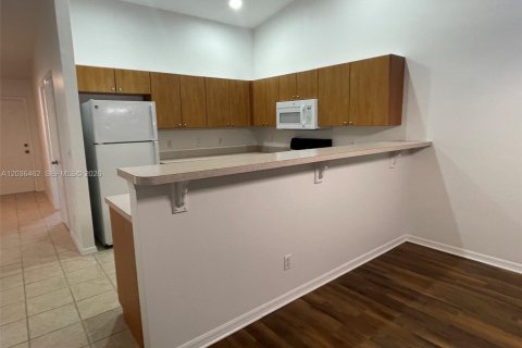 Propiedad comercial en venta en Fort Myers, Florida, 201.97 m2 № 2084770 - foto 5
