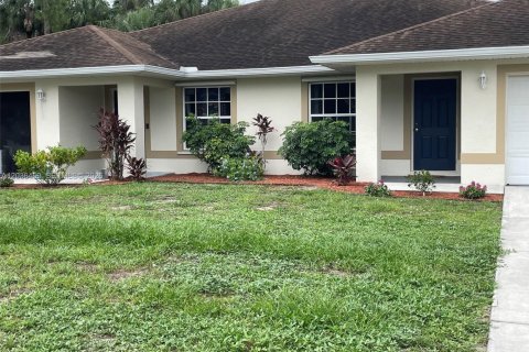 Propiedad comercial en venta en Fort Myers, Florida, 201.97 m2 № 2084770 - foto 20