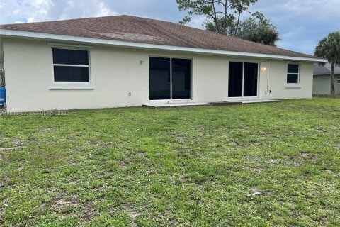 Propiedad comercial en venta en Fort Myers, Florida, 201.97 m2 № 2084770 - foto 23
