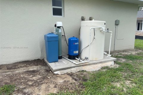 Propiedad comercial en venta en Fort Myers, Florida, 201.97 m2 № 2084770 - foto 26