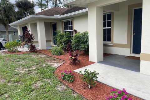 Propiedad comercial en venta en Fort Myers, Florida, 201.97 m2 № 2084770 - foto 2