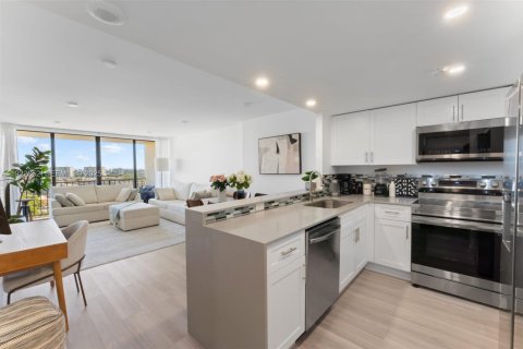 Copropriété à louer à North Miami, Floride: 1 chambre, 72.65 m2 № 1976721 - photo 7